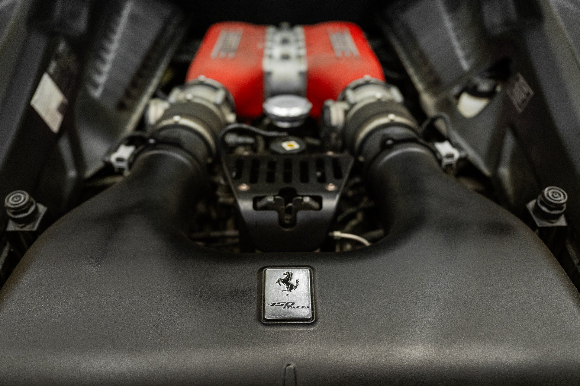 Used 2011 Ferrari 458 Italia Coupe RWD image 17