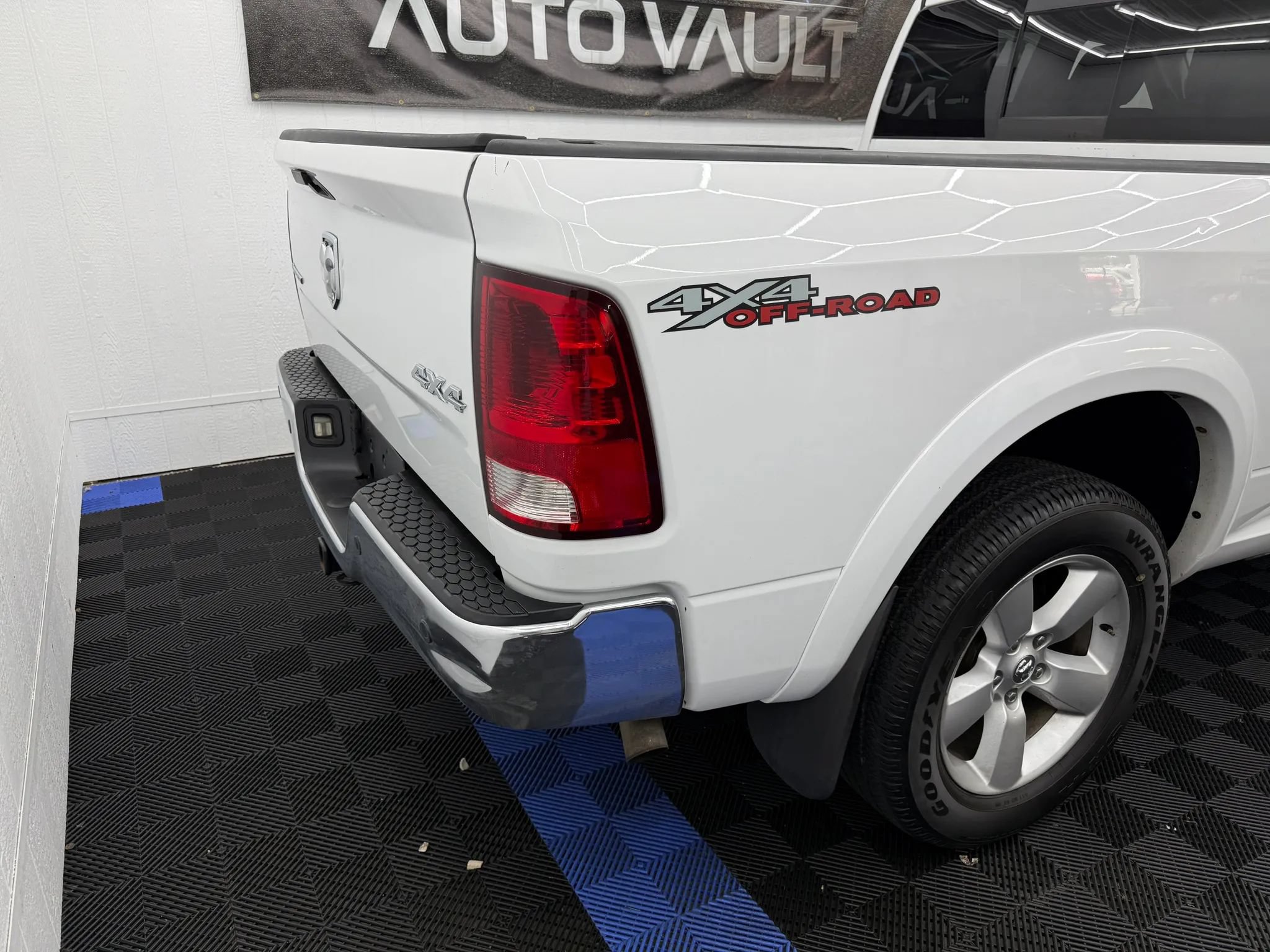 Used 2013 RAM 1500 Outdoorsman AWD/4WD image 3