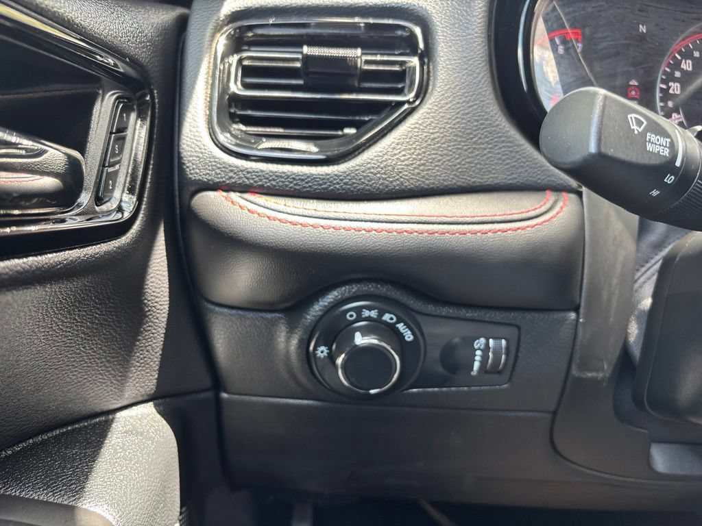 Used 2024 Dodge Durango GT RWD image 37