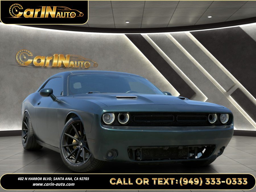 Used 2016 Dodge Challenger R/T Scat Pack RWD image 3