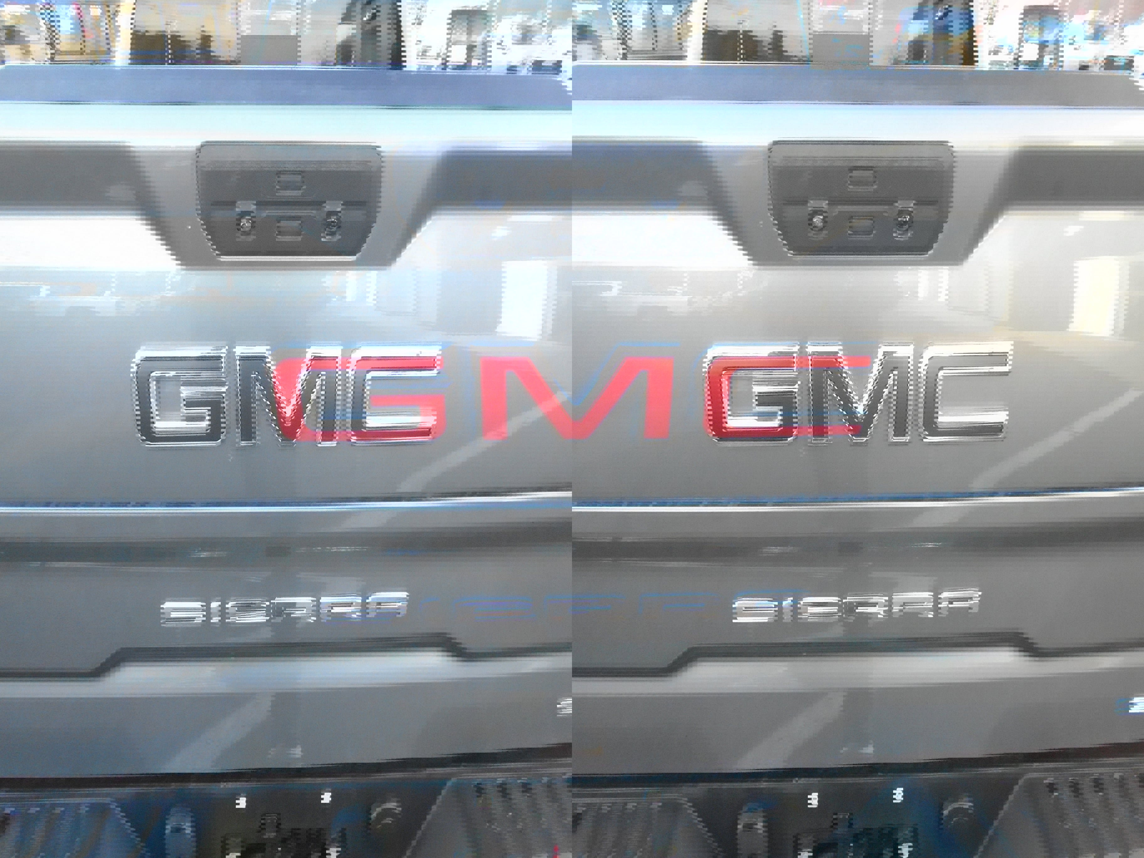 Used 2019 GMC Sierra 1500 SLT w/ SLT Premium Package image 38