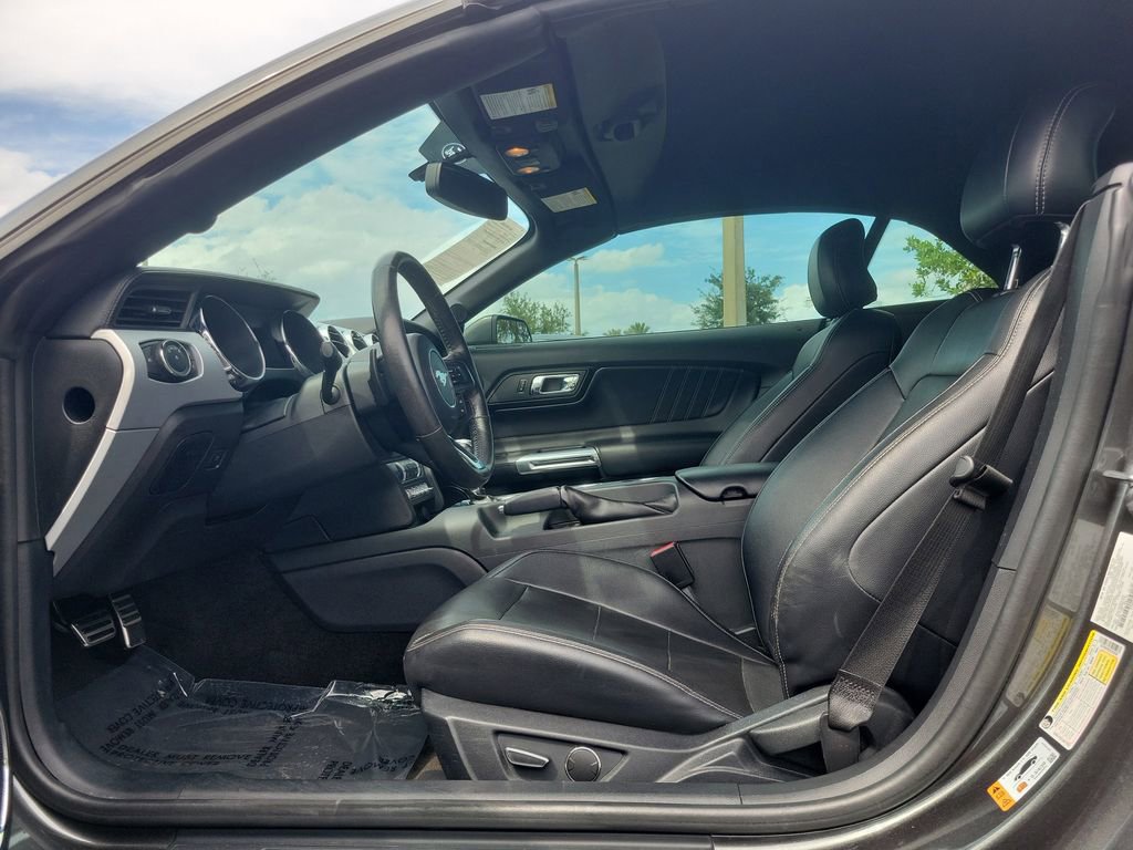 Used 2016 Ford Mustang GT Premium RWD image 13