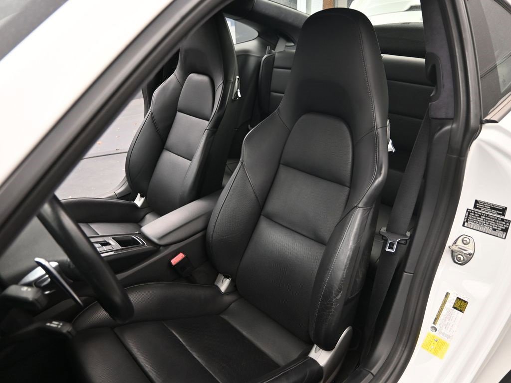 Used 2014 Porsche 911 Turbo S image 5