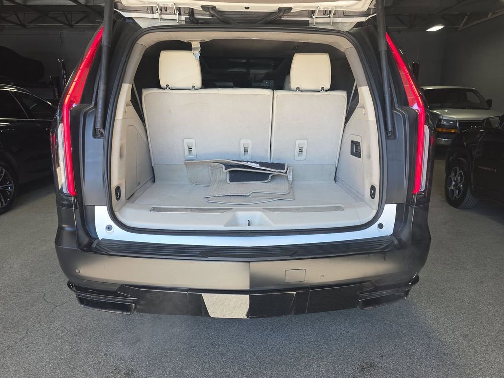 Used 2024 Cadillac Escalade Sport Platinum image 10