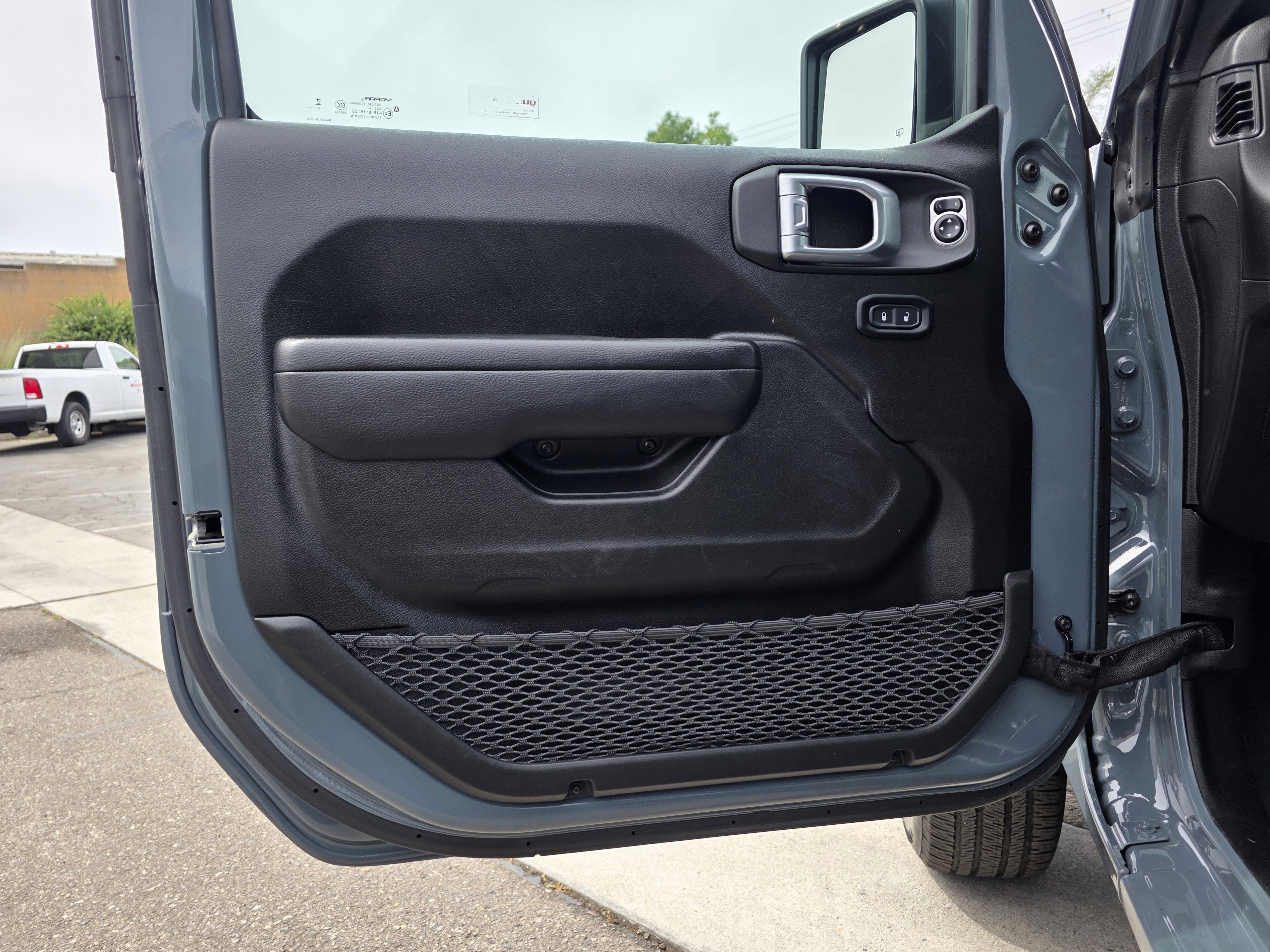 Certified 2024 Jeep Wrangler Sport S image 10