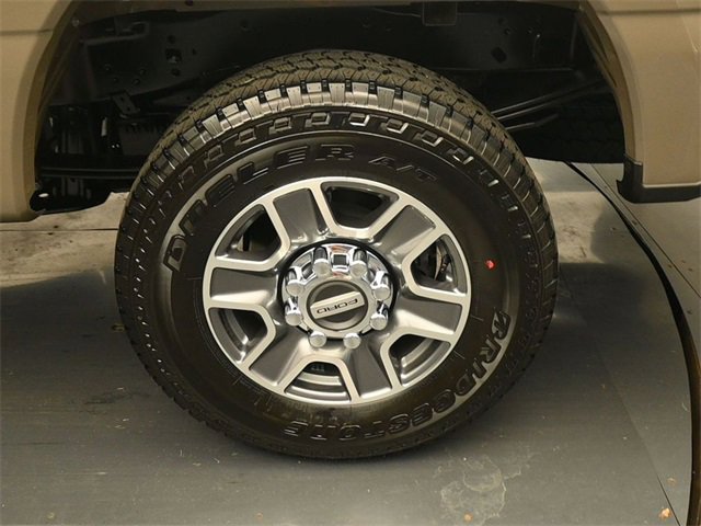 New 2026 Ford F250 Lariat w/ FX4 Off-Road Package image 9