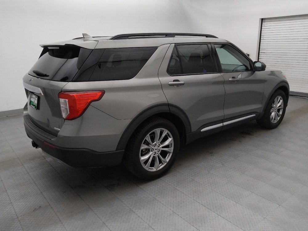 Used 2020 Ford Explorer XLT w/ Equipment Group 202A image 10
