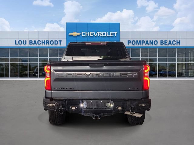 Used 2022 Chevrolet Silverado 1500 RST w/ LPO, Blackout Package AWD/4WD image 3