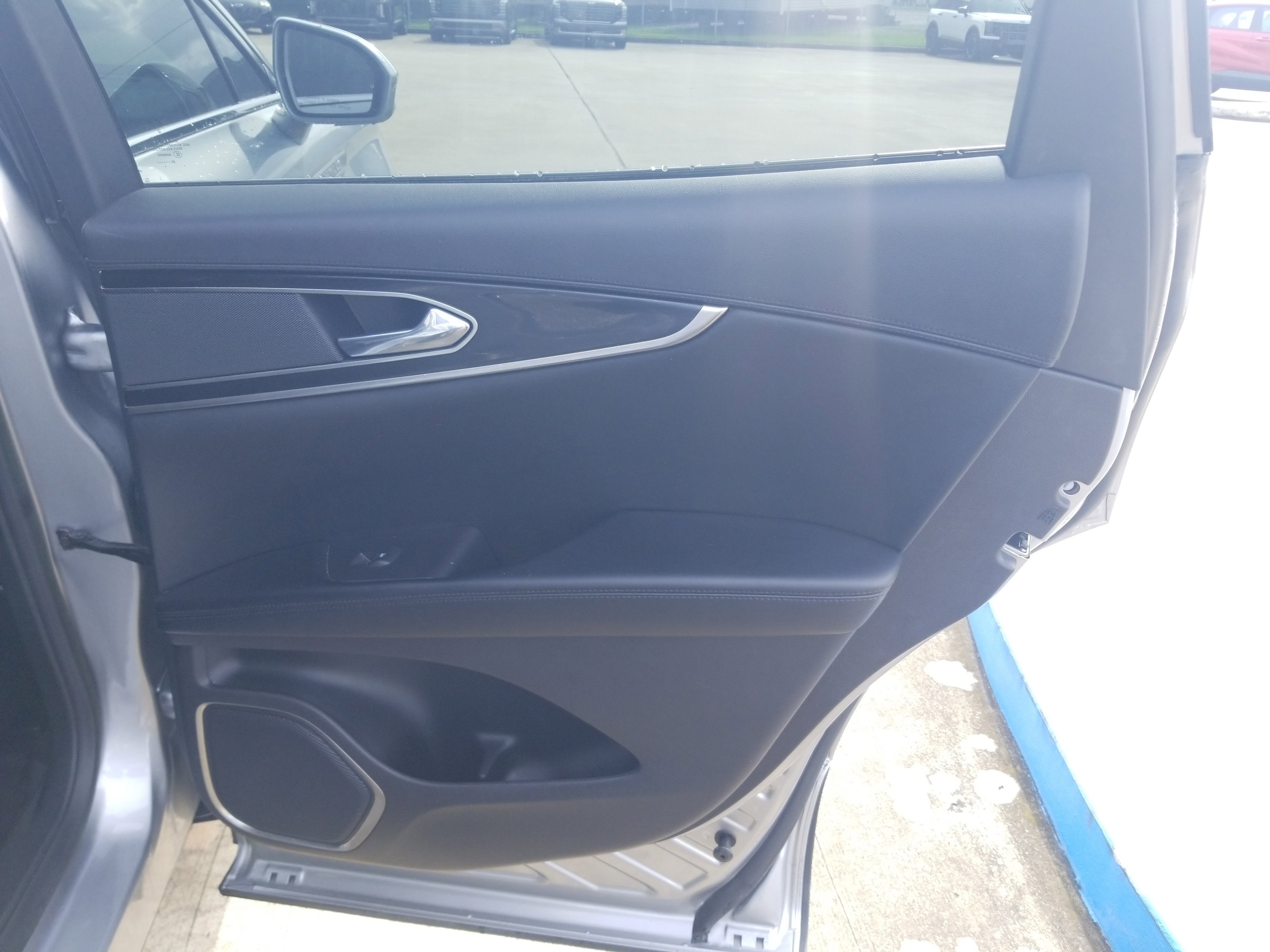 Used 2021 Lincoln Nautilus FWD image 14