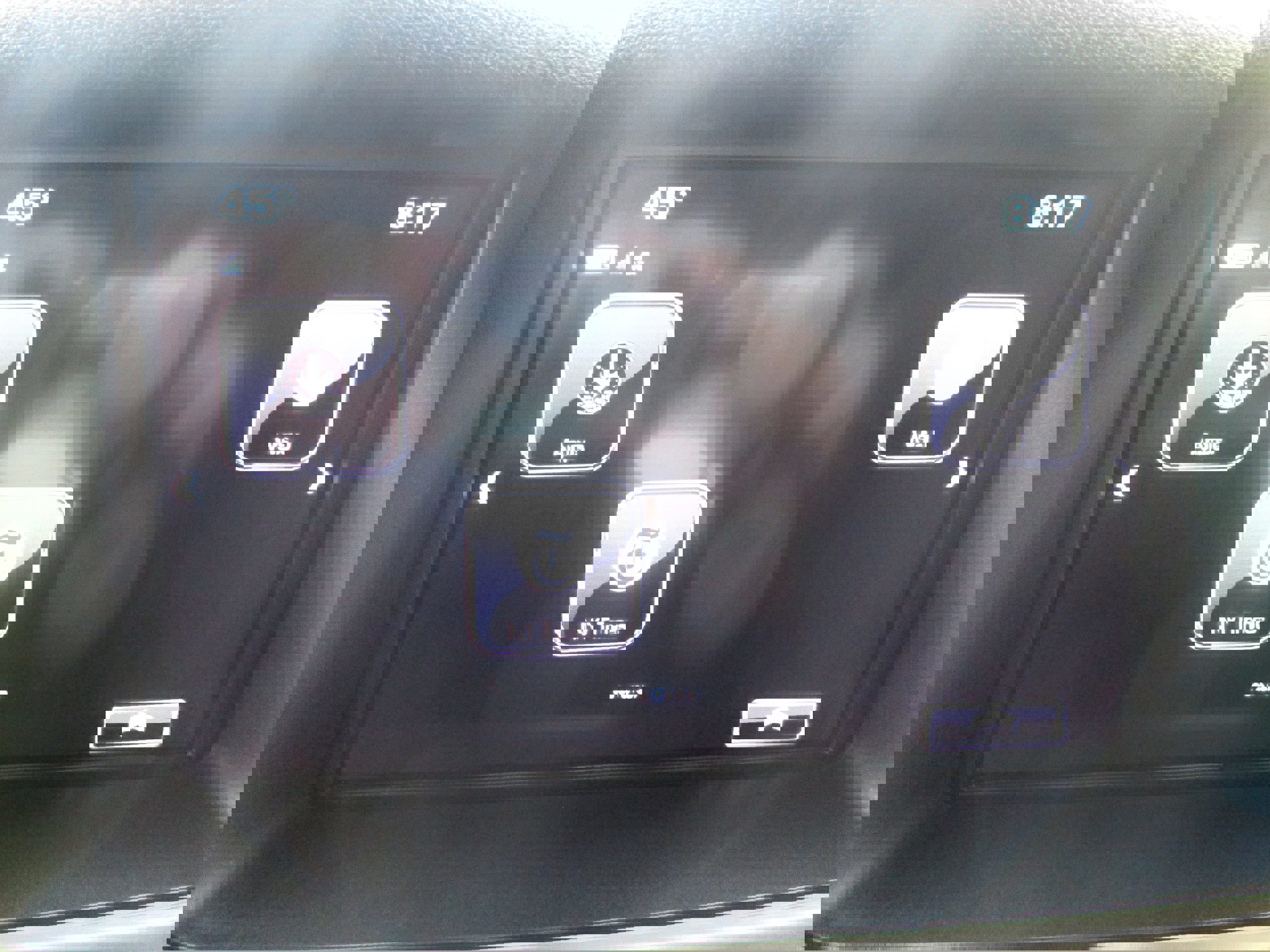 Used 2018 GMC Yukon Denali image 24