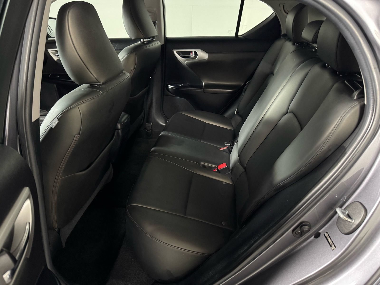 Used 2013 Lexus CT 200h FWD image 15
