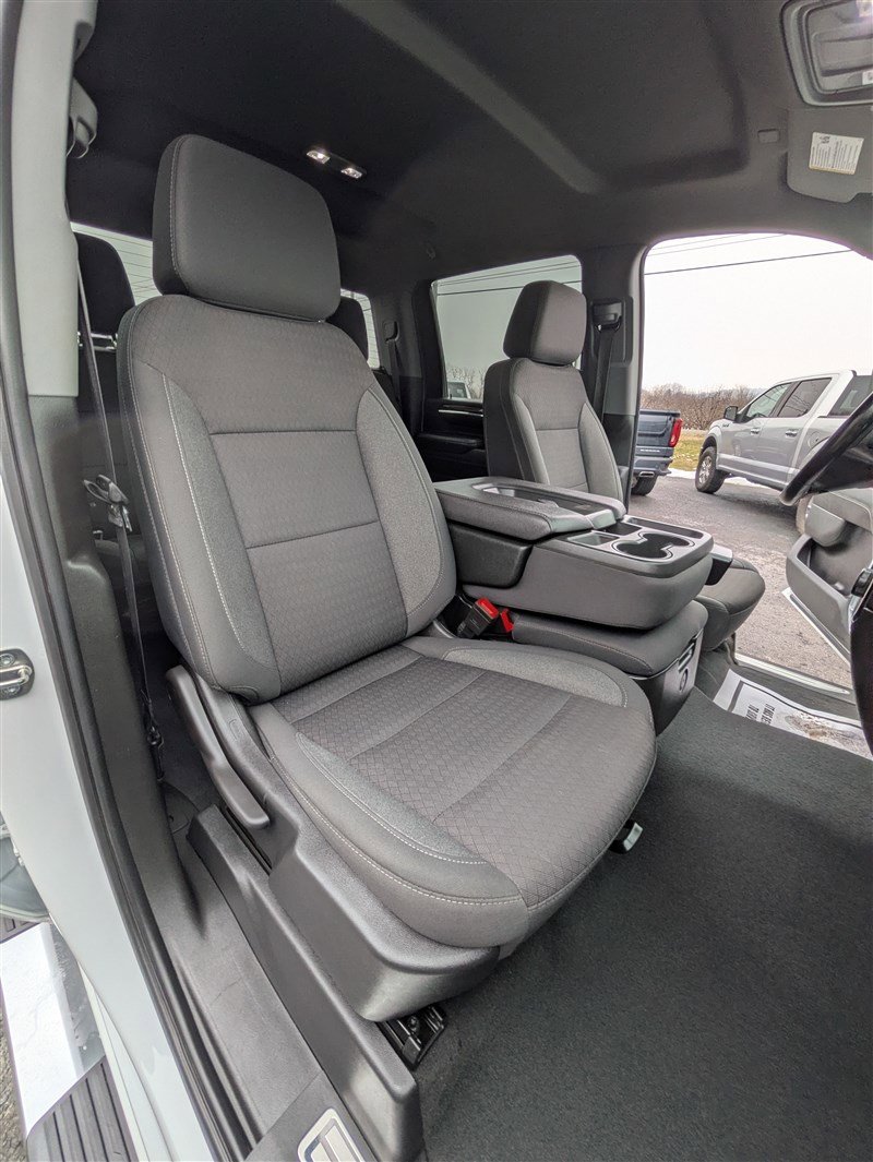Used 2024 Chevrolet Silverado 2500 LT image 20