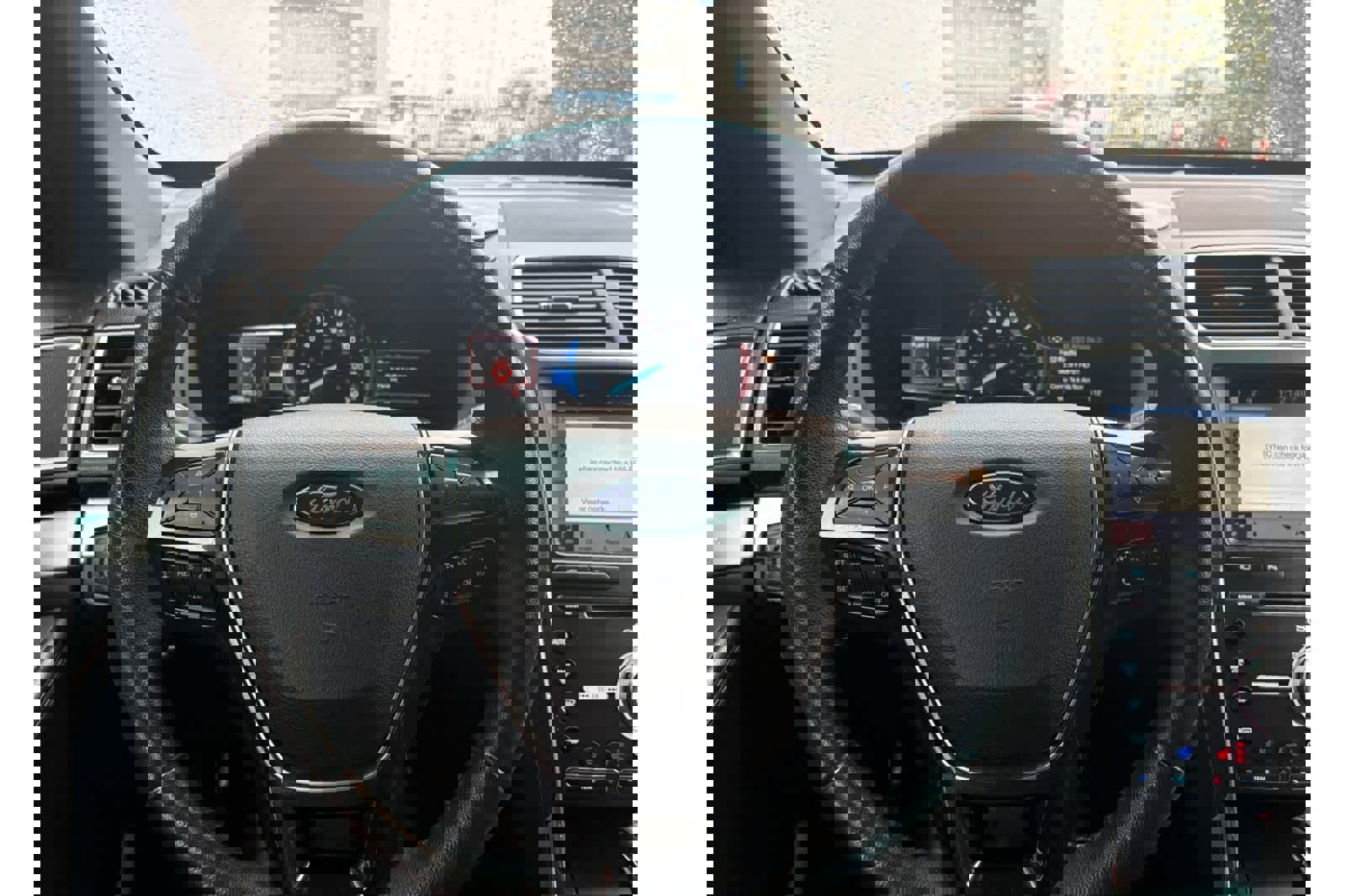 Used 2018 Ford Explorer Limited image 23