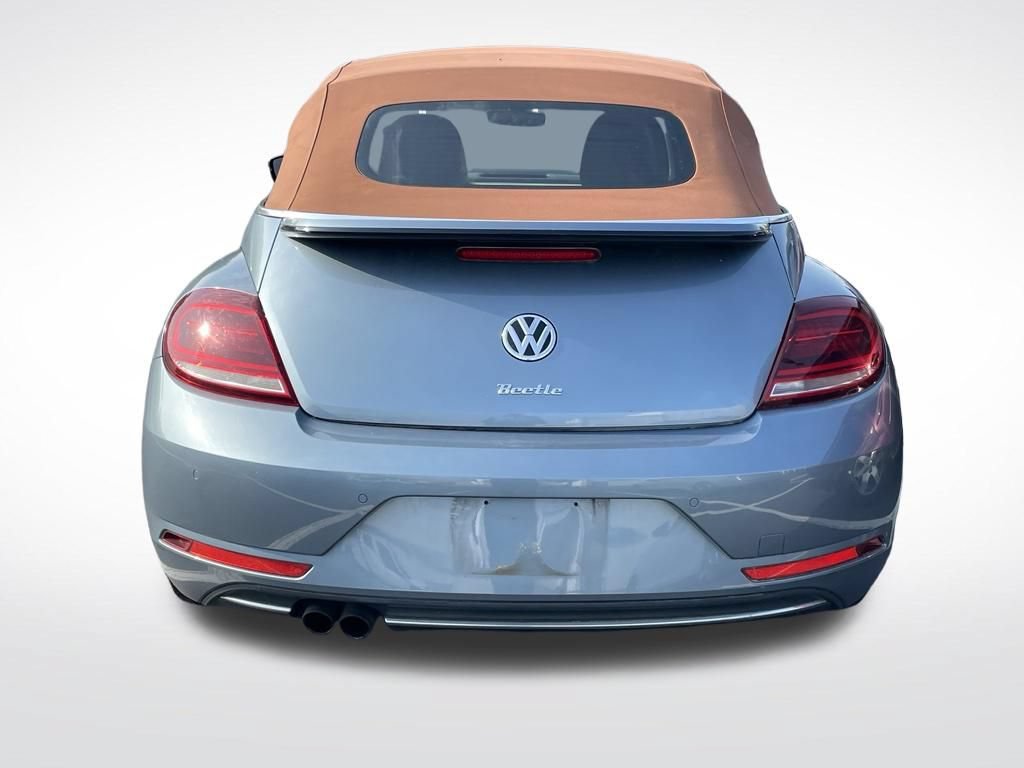 Used 2019 Volkswagen Beetle 2.0T Final Edition SEL FWD image 4