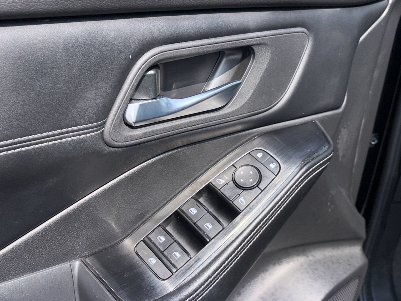 Certified 2024 Nissan Rogue SV w/ SV Premium Package FWD image 26