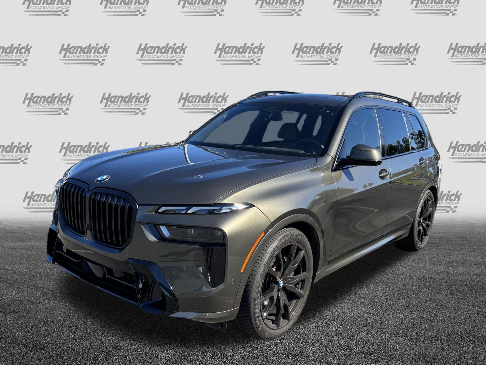 Certified 2025 BMW X7 xDrive40i w/ M Sport Package AWD/4WD image 3