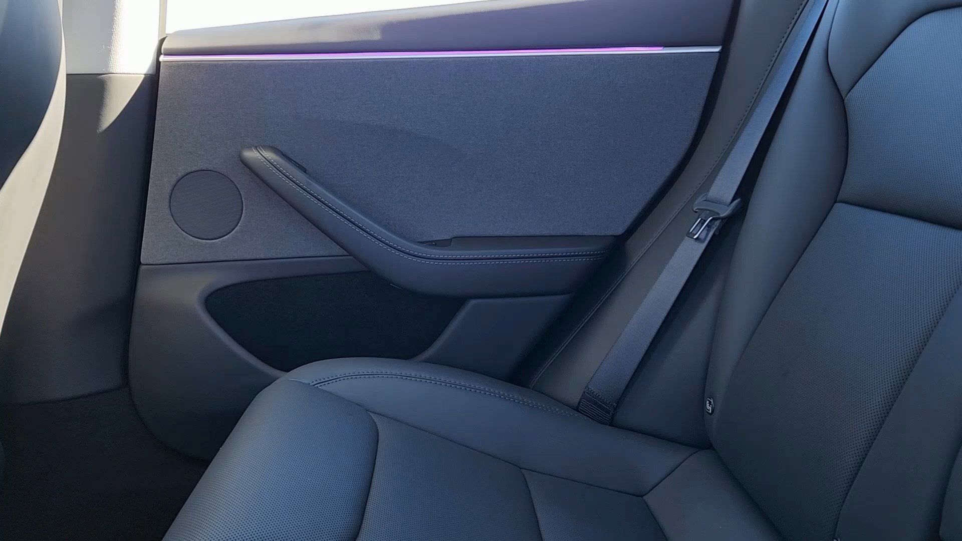 Used 2025 Tesla Model 3 Long Range image 16