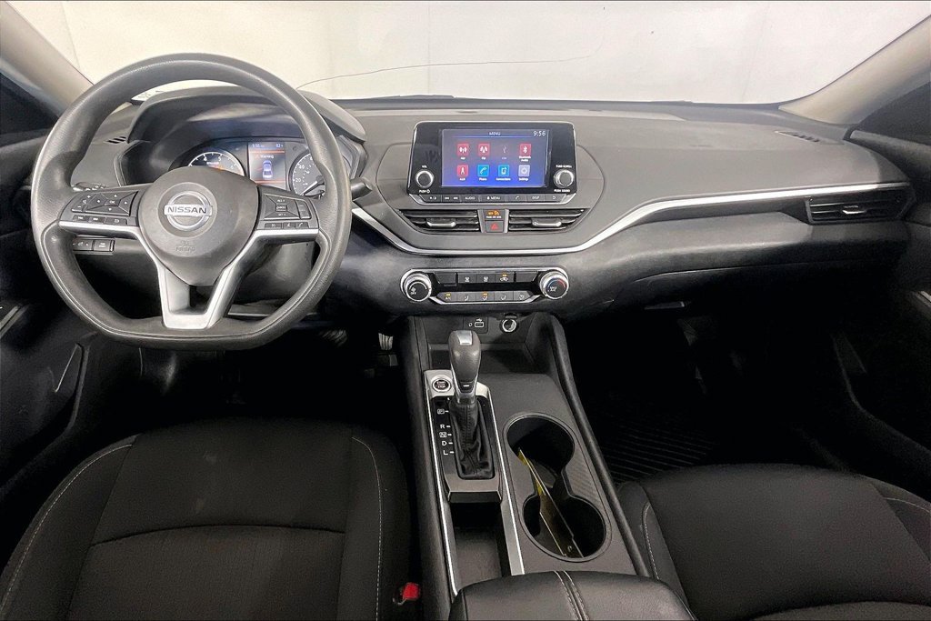 Used 2022 Nissan Altima 2.5 S FWD image 17