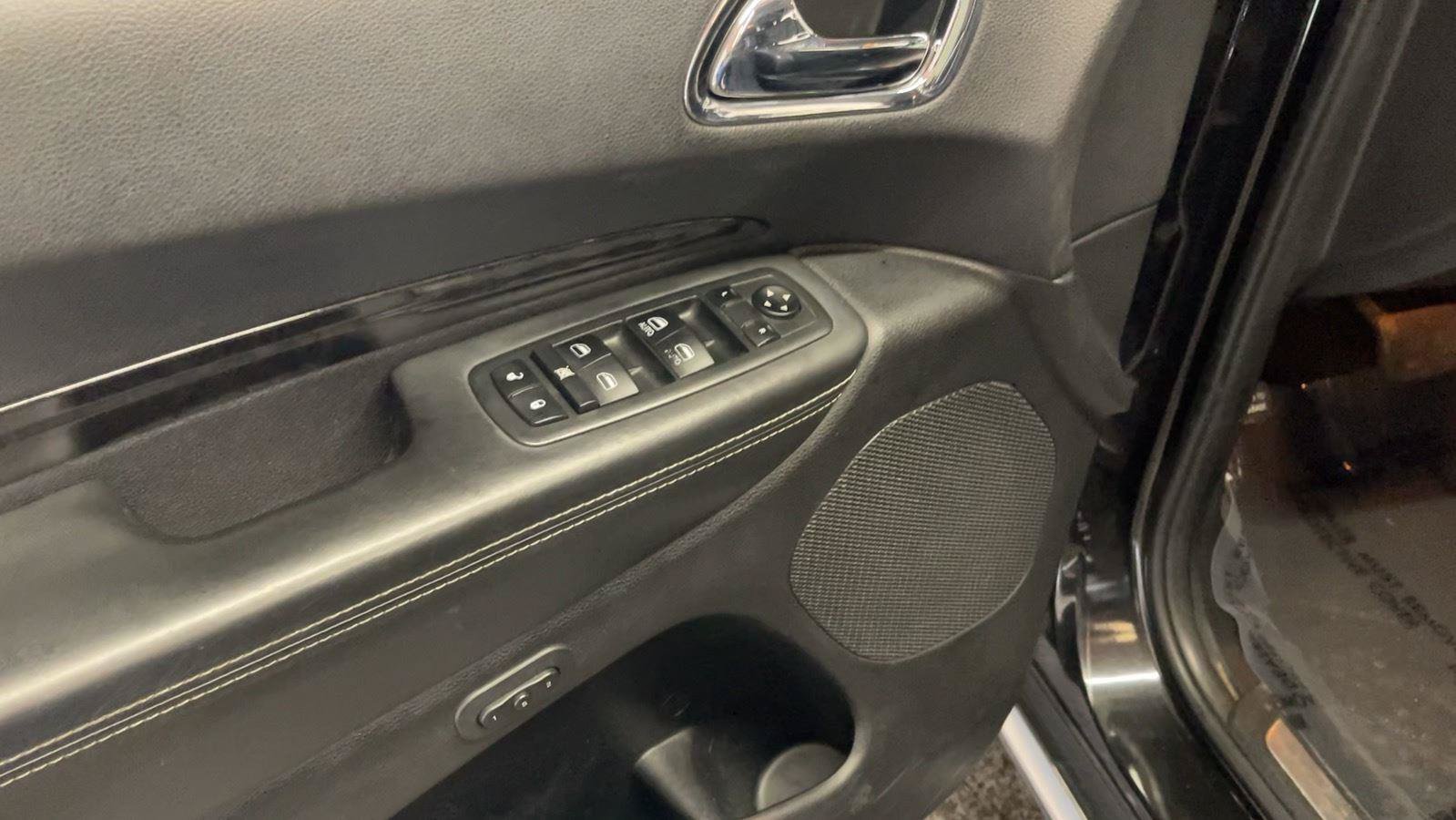 Used 2013 Dodge Durango Citadel w/ Technology Group AWD/4WD image 26