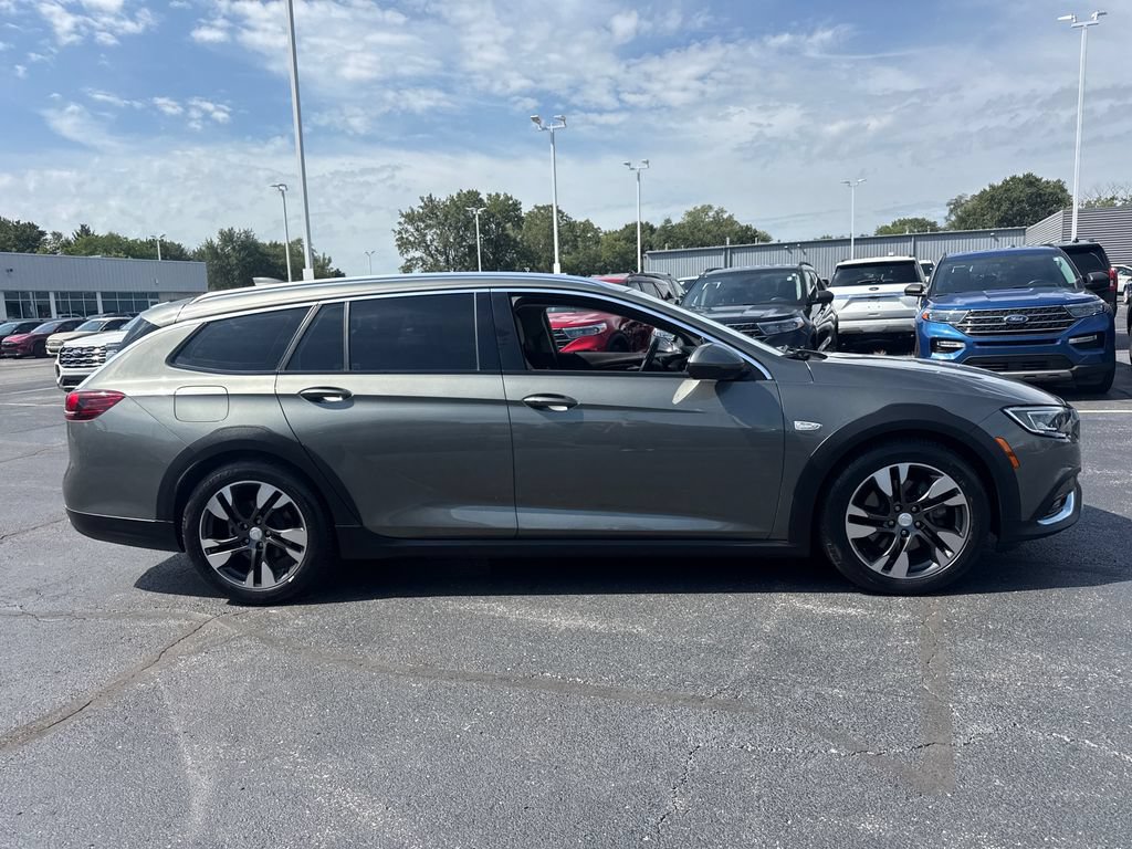 Used 2019 Buick Regal Essence w/ Driver Confidence Package I AWD/4WD image 6