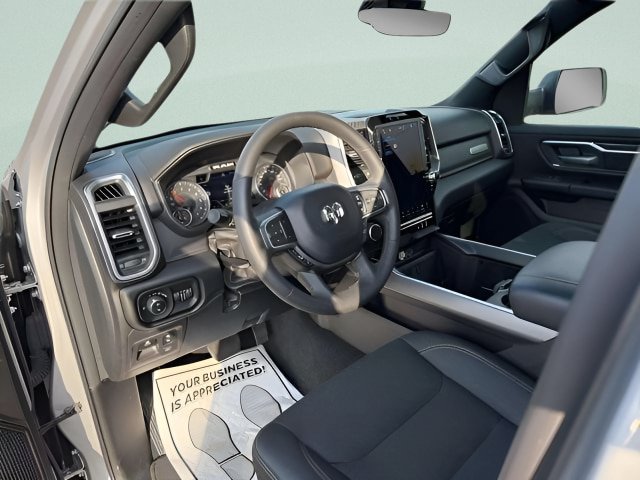 Used 2025 RAM 1500 Big Horn AWD/4WD image 10