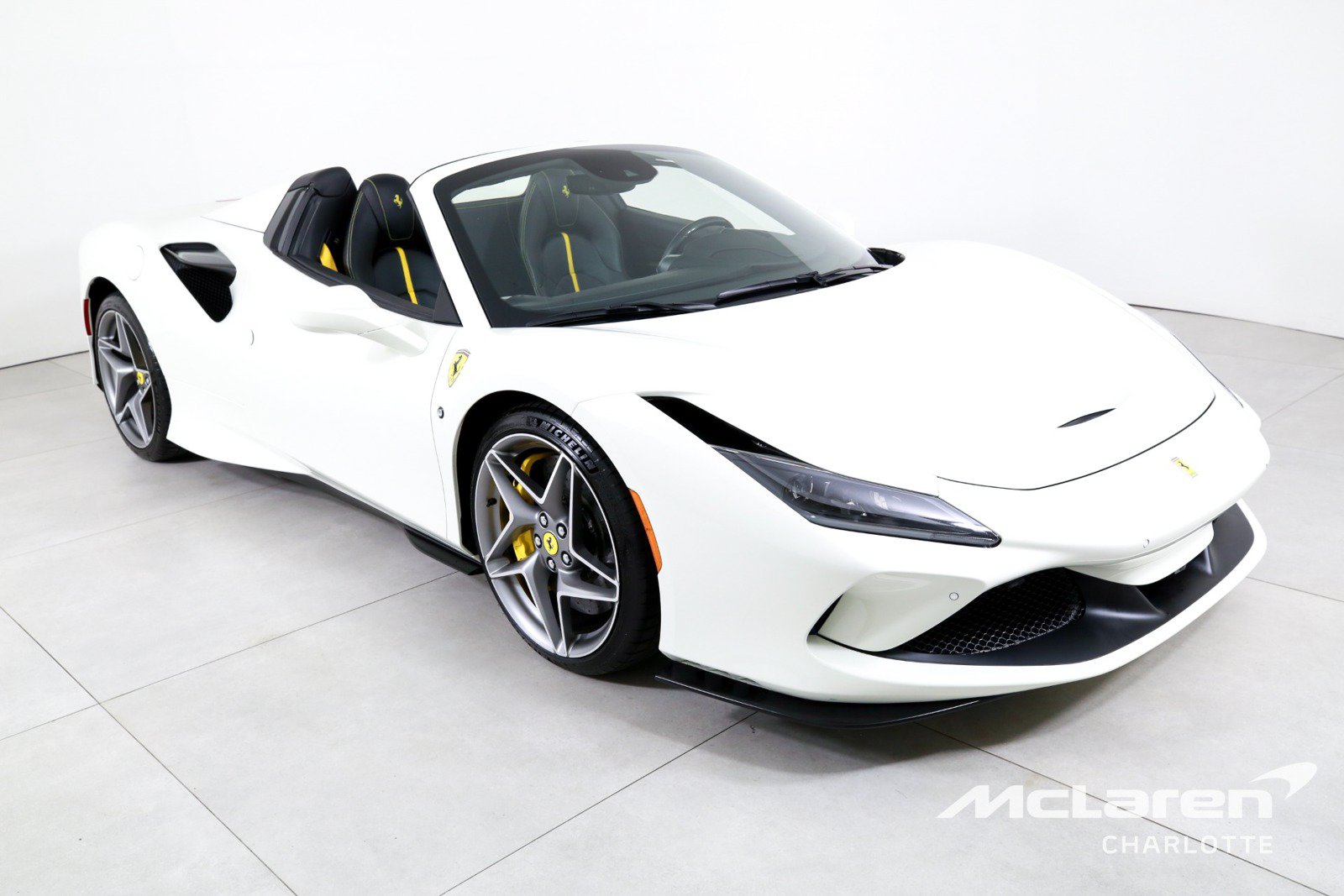 Used 2021 Ferrari F8 Tributo RWD image 4