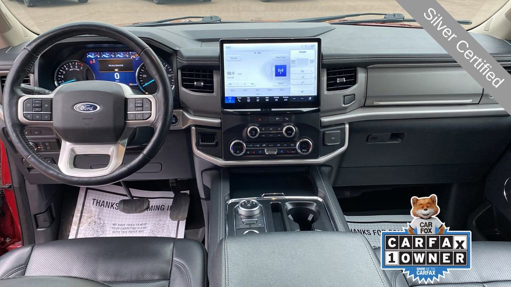 Used 2022 Ford Expedition XLT image 16