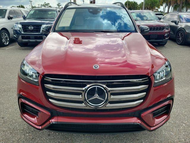 Used 2024 Mercedes-Benz GLS 450 4MATIC image 3