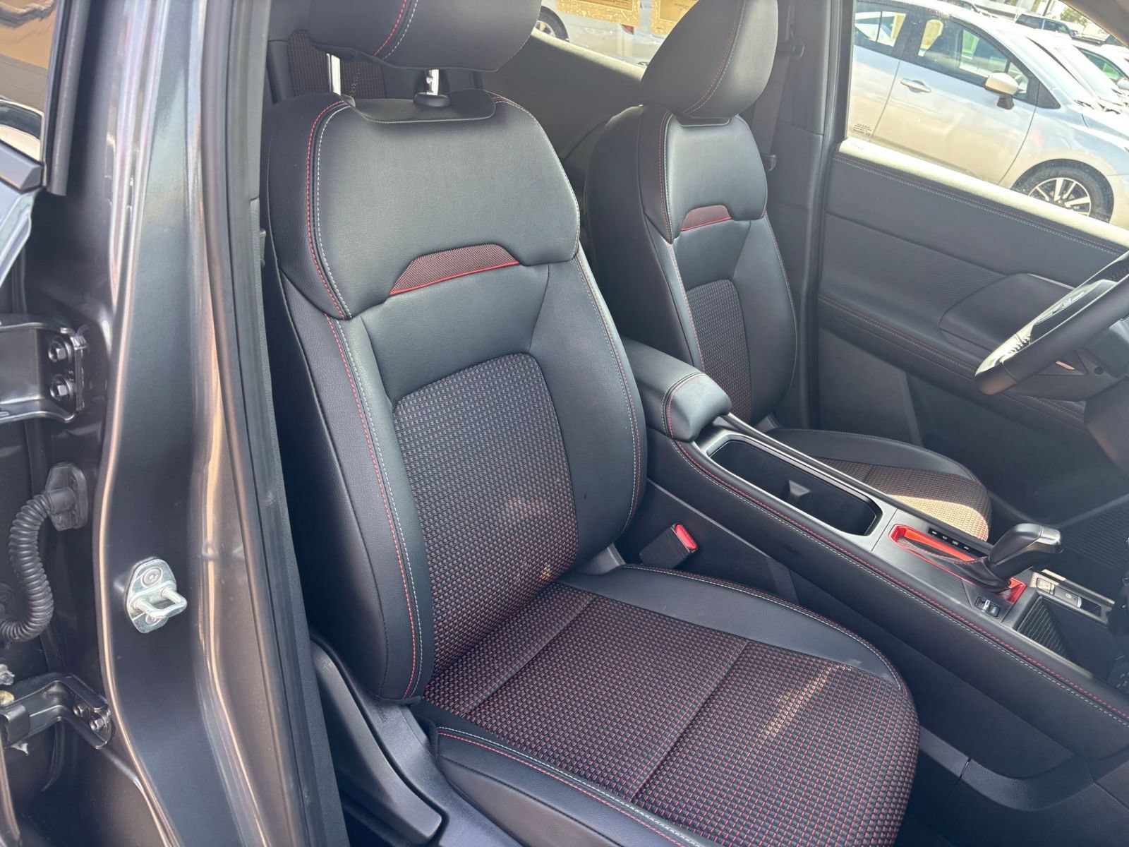 Used 2026 Nissan Kicks SR AWD/4WD image 34