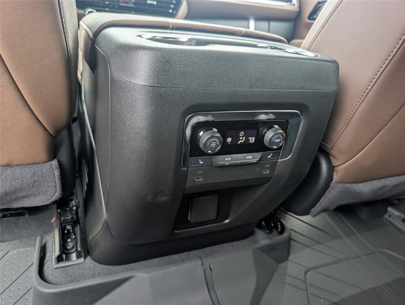 New 2026 Chevrolet Suburban High Country image 16