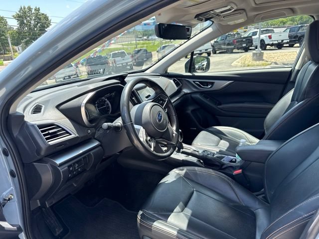 Used 2022 Subaru Crosstrek 2.5i Limited w/ Moonroof Package 2 AWD/4WD image 3