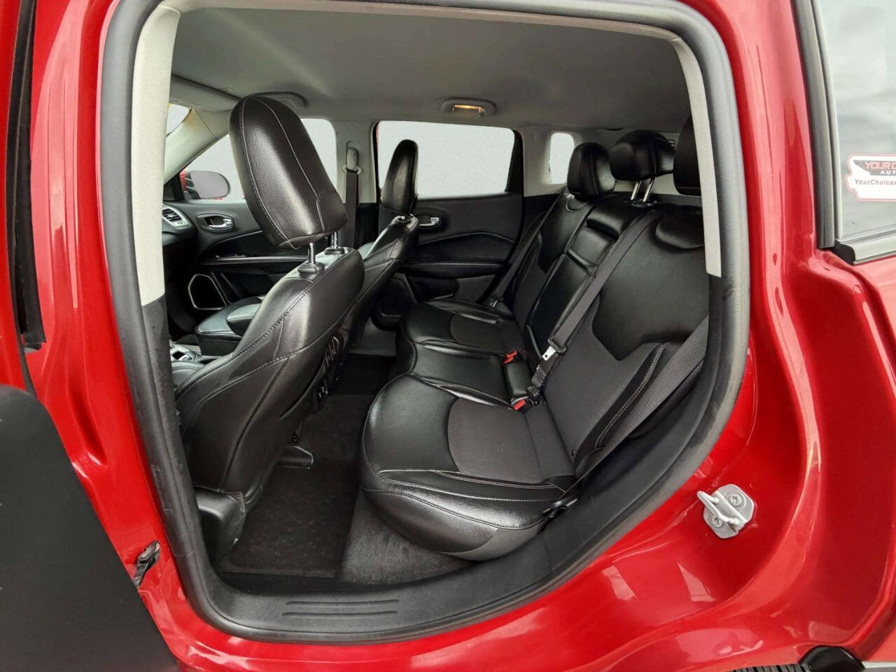 Used 2019 Jeep Compass Latitude image 18