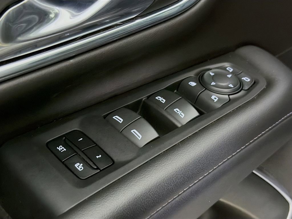 Used 2023 Chevrolet Tahoe Z71 w/ Luxury Package image 22