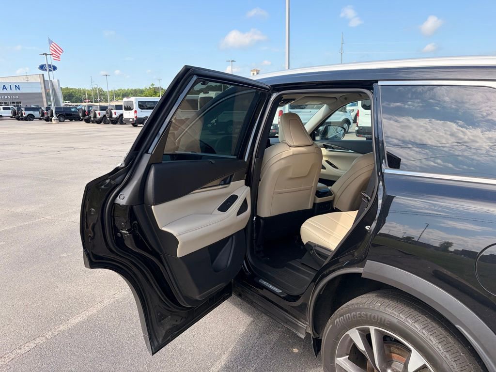 Used 2023 INFINITI QX60 Luxe w/ Cargo Package image 28