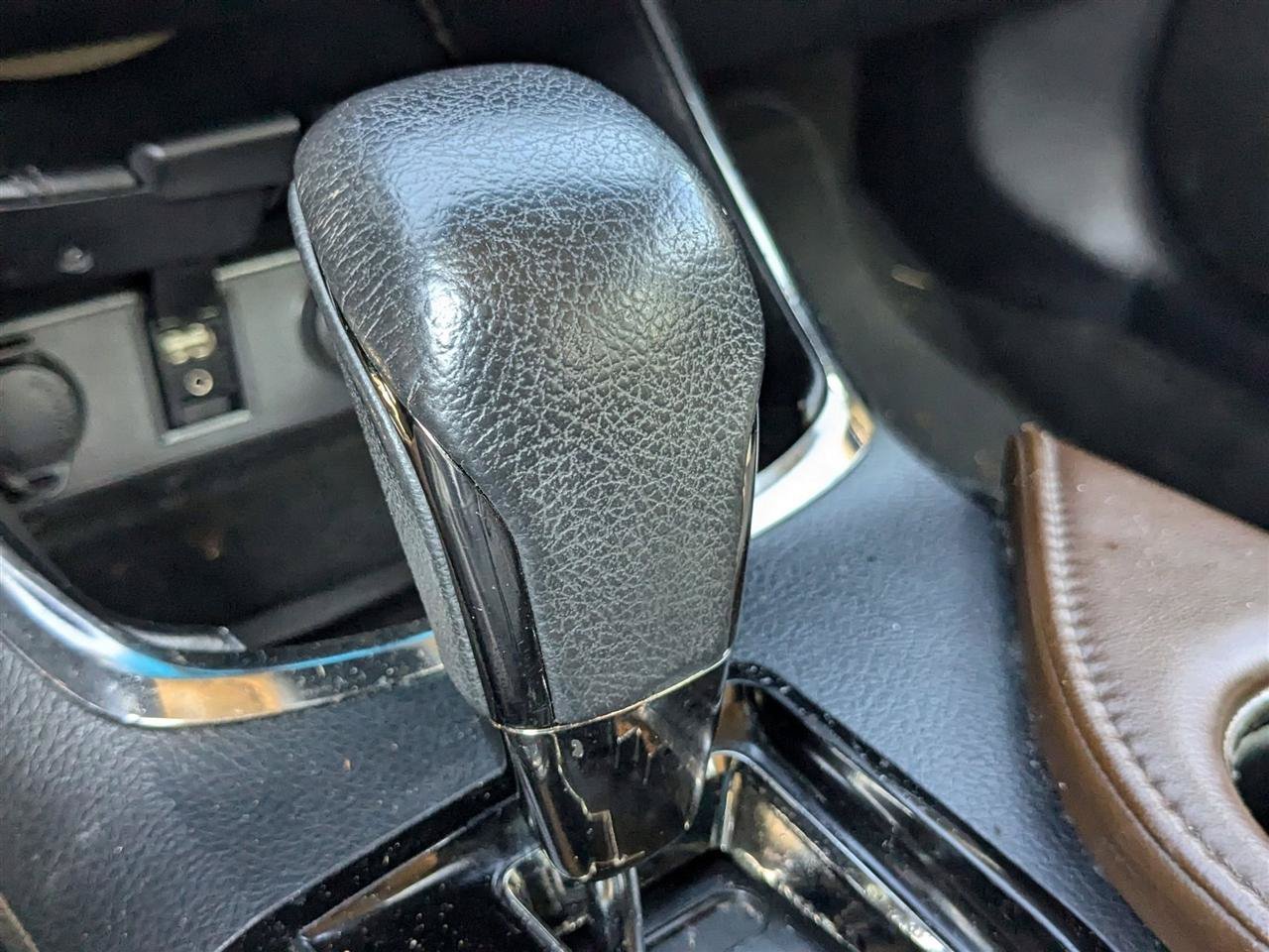 Used 2013 Toyota Avalon XLE Touring FWD image 22