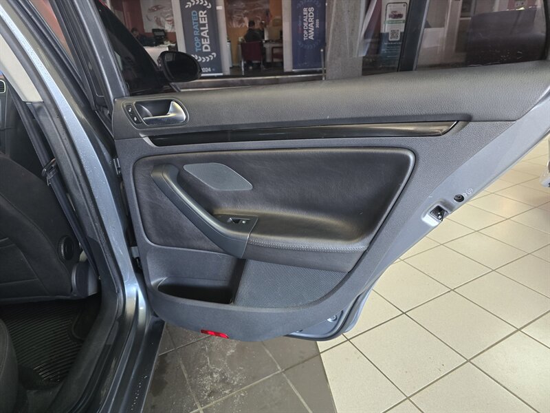 Used 2014 Volkswagen Jetta TDI image 15