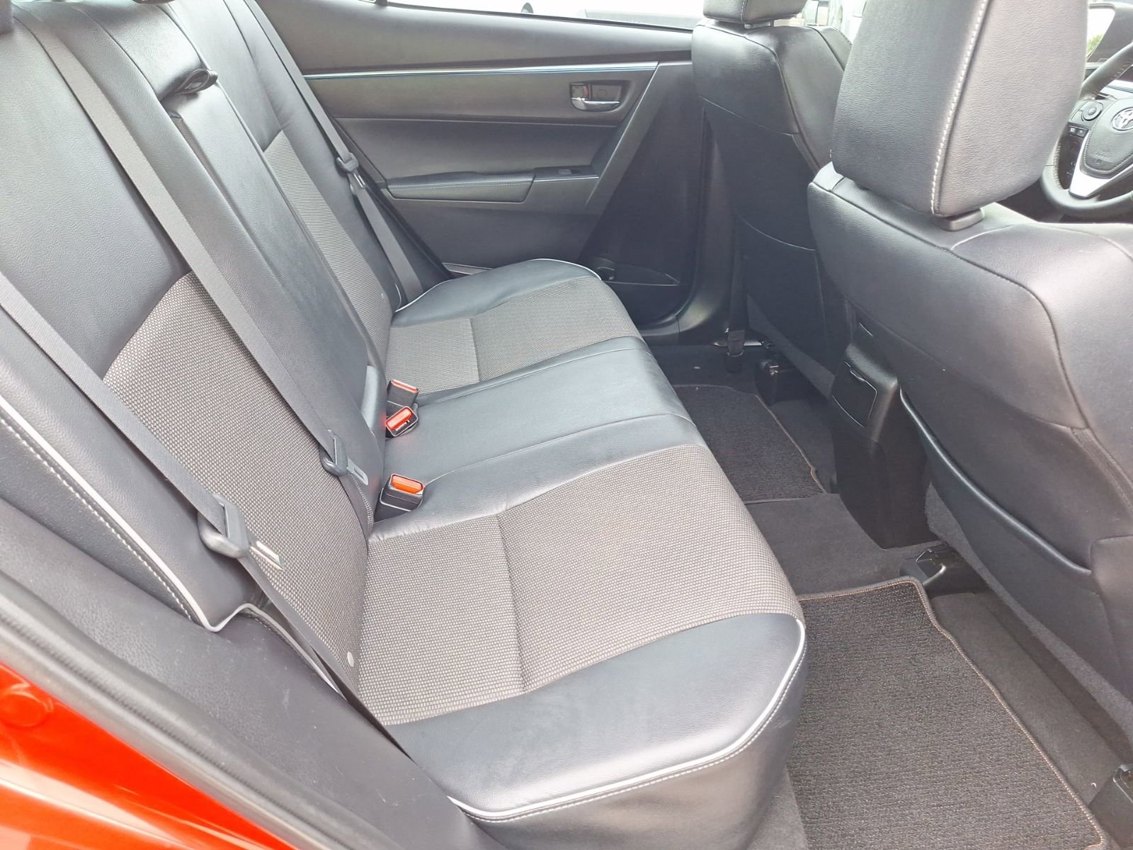 Used 2015 Toyota Corolla S w/ Driver Convenience Package FWD image 30