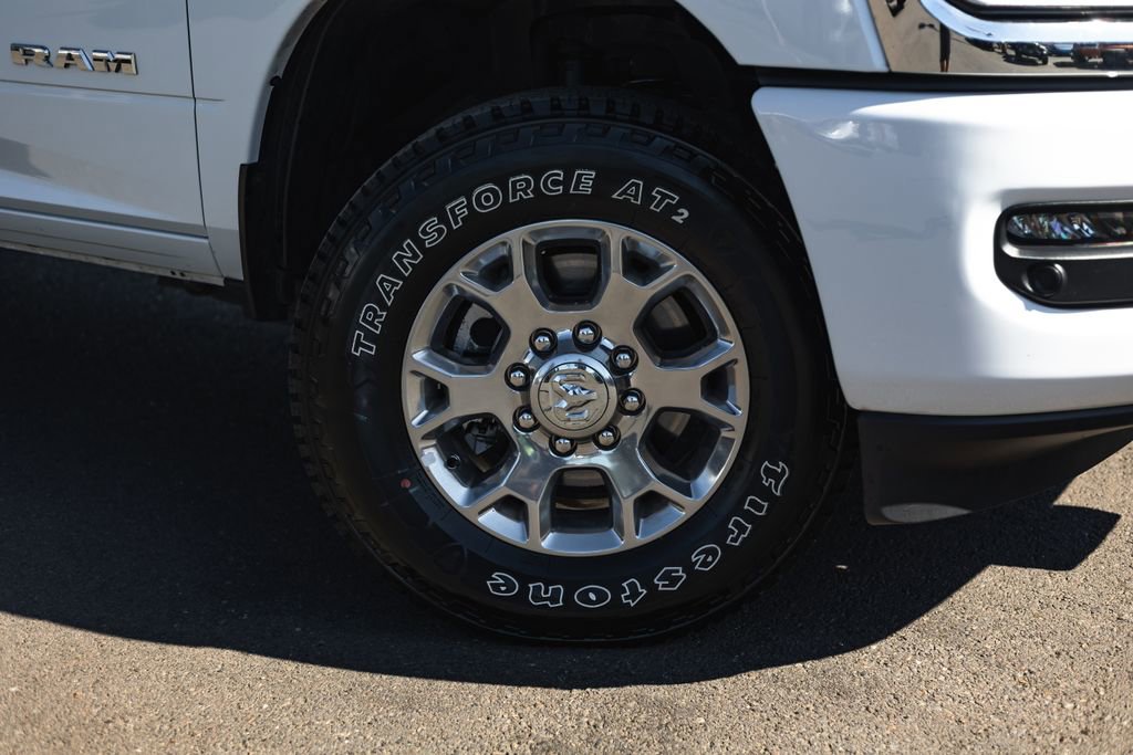 Used 2024 RAM 2500 Laramie AWD/4WD image 4