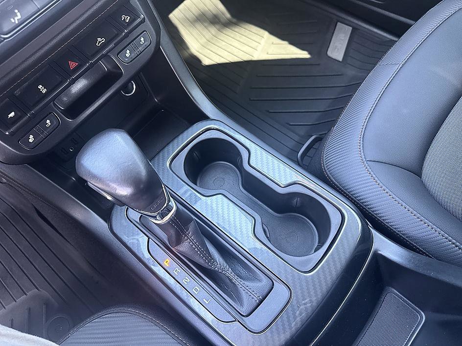 Used 2022 GMC Canyon AT4 image 17