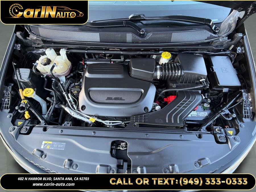 Used 2019 Chrysler Pacifica Limited w/ S Appearance Package image 43