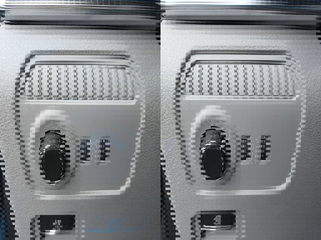 New 2026 Jeep Grand Wagoneer L Summit image 30