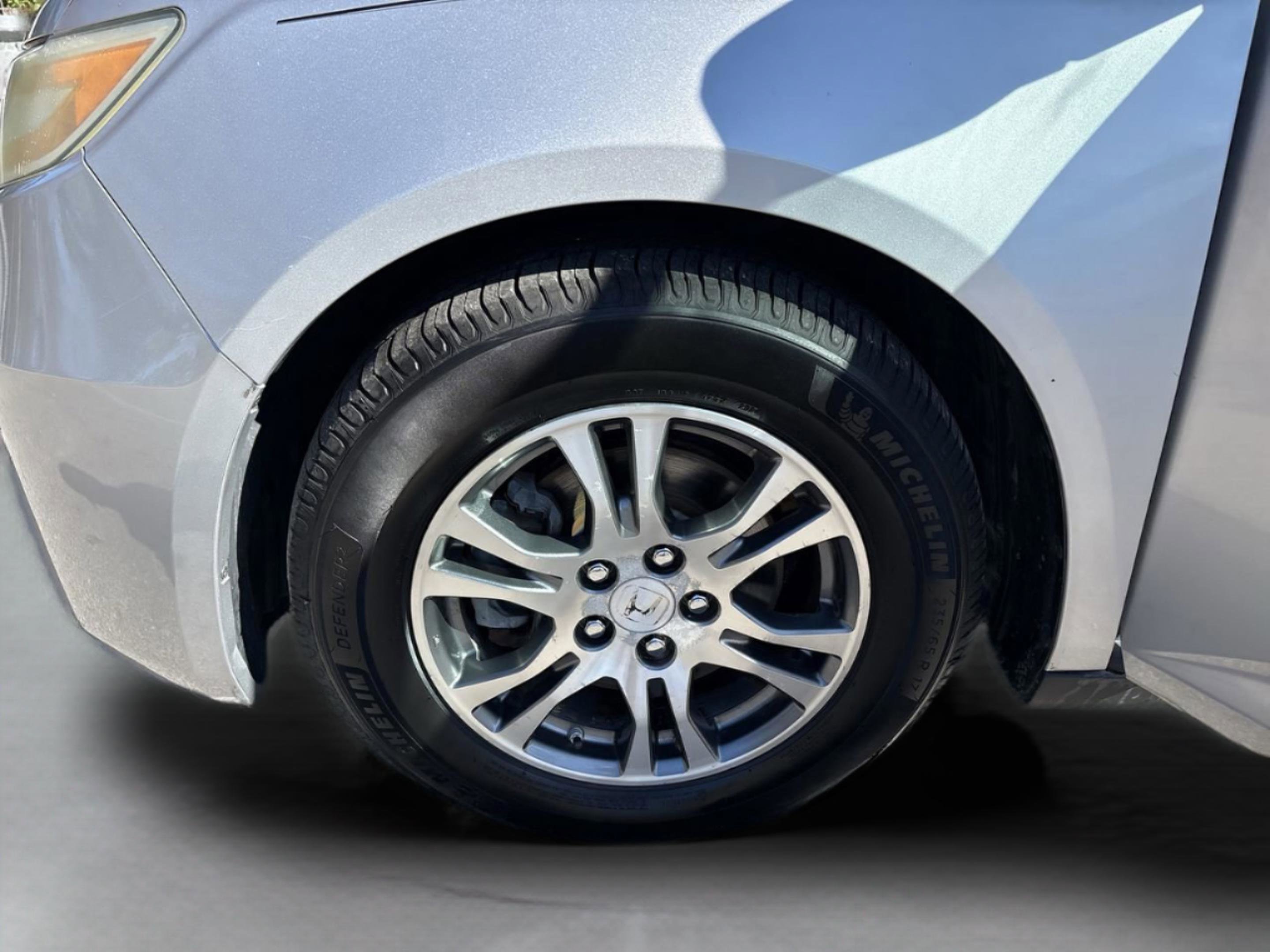 Used 2013 Honda Odyssey EX image 26