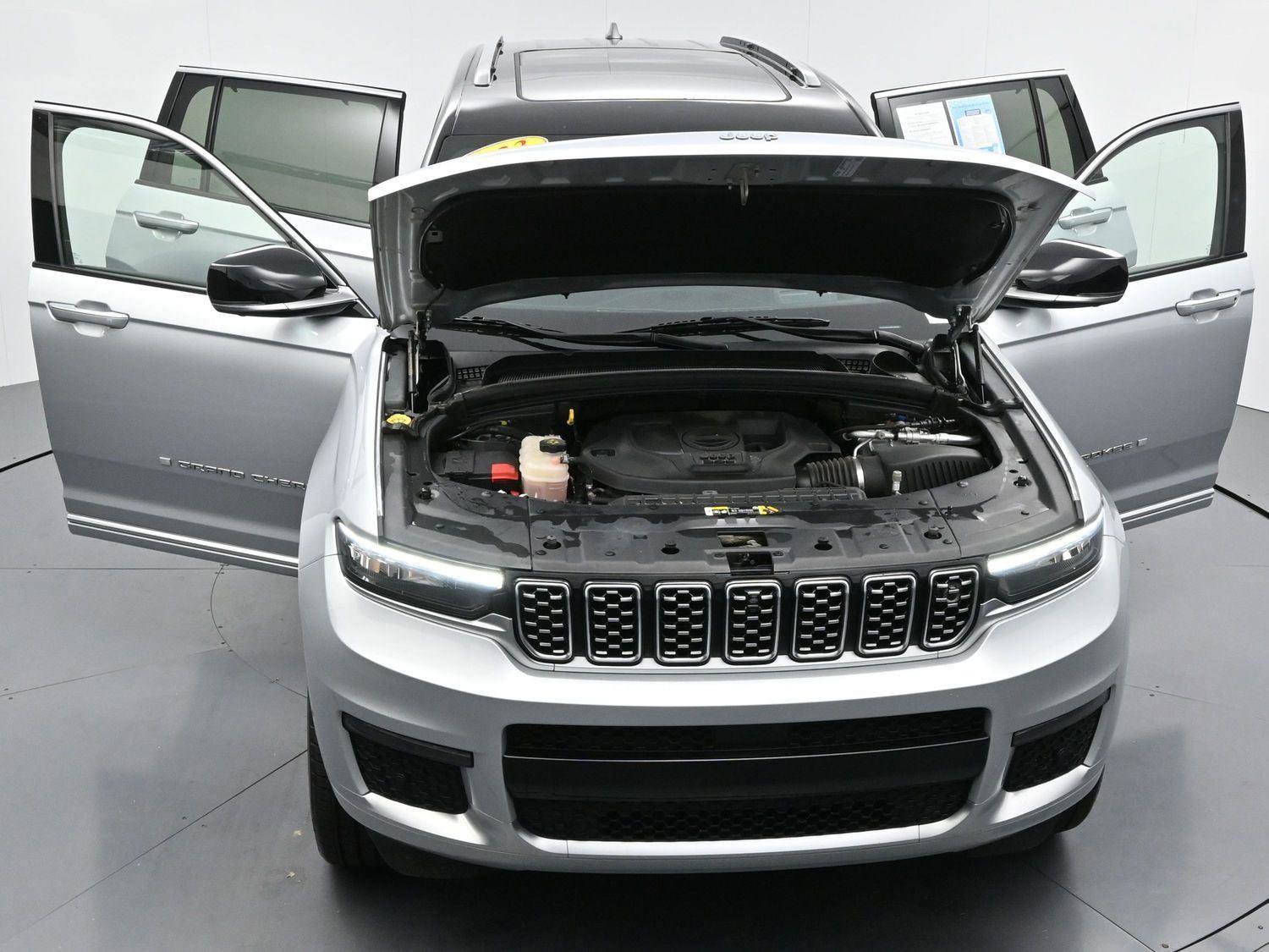 Used 2023 Jeep Grand Cherokee L Summit image 45