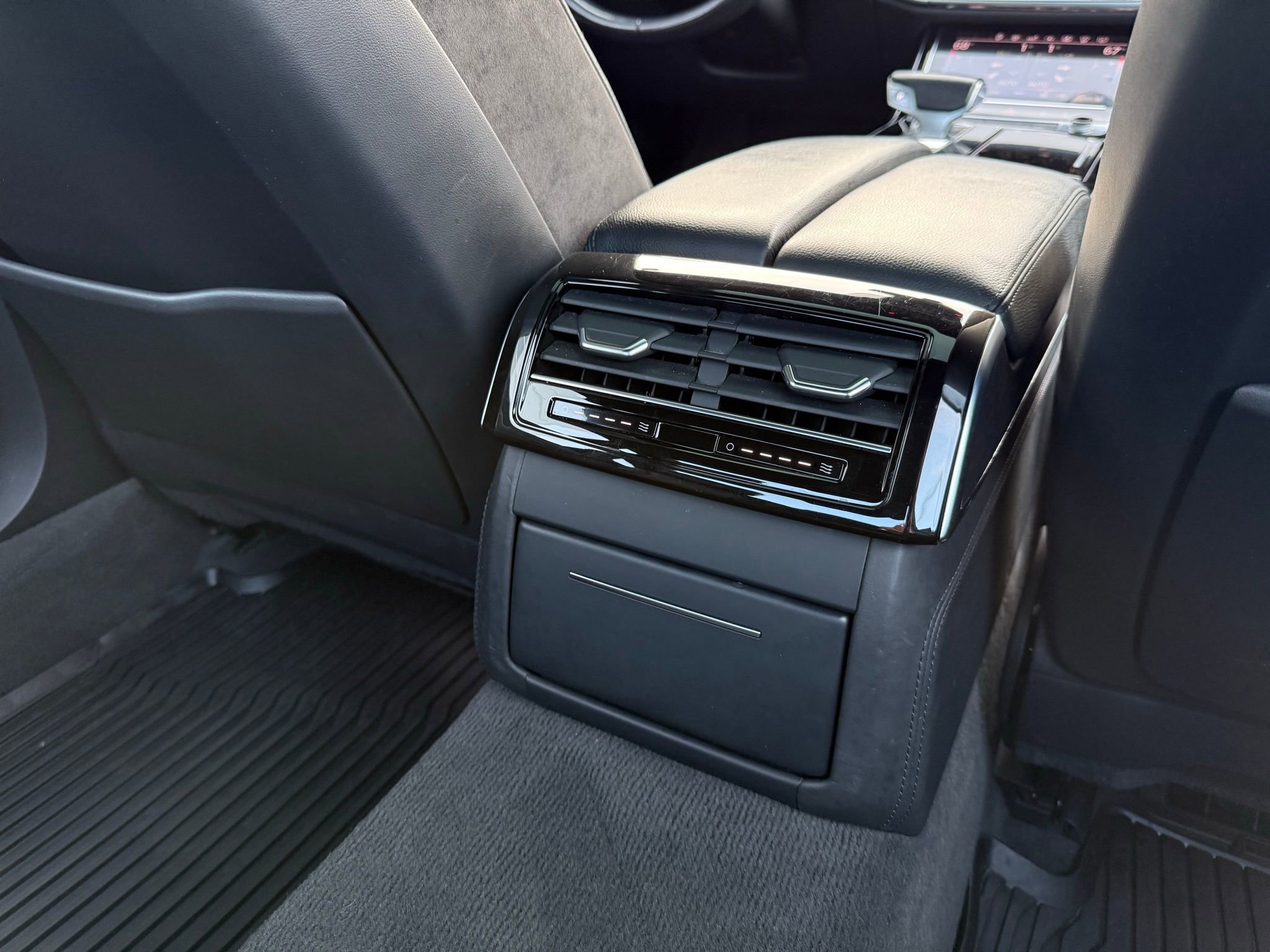 Used 2019 Audi A8 L 3.0T w/ Executive Package image 32