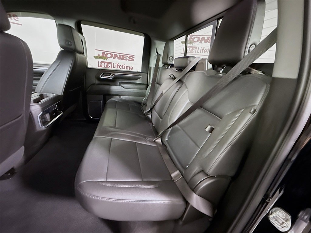 Used 2024 Chevrolet Silverado 2500 LTZ w/ LTZ Convenience Package image 28
