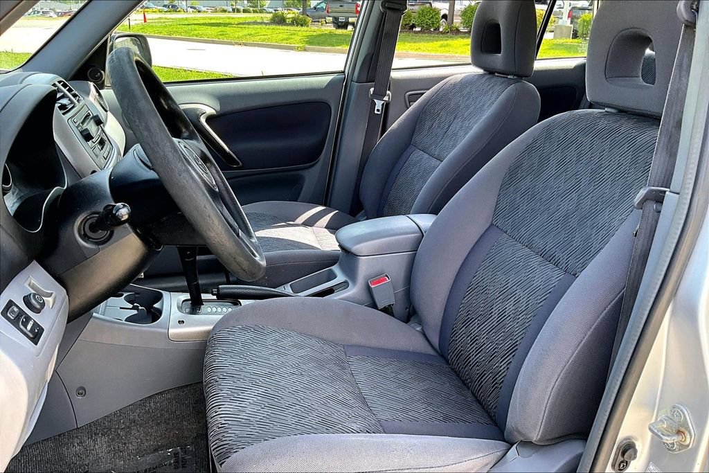 Used 2003 Toyota RAV4 4WD image 15