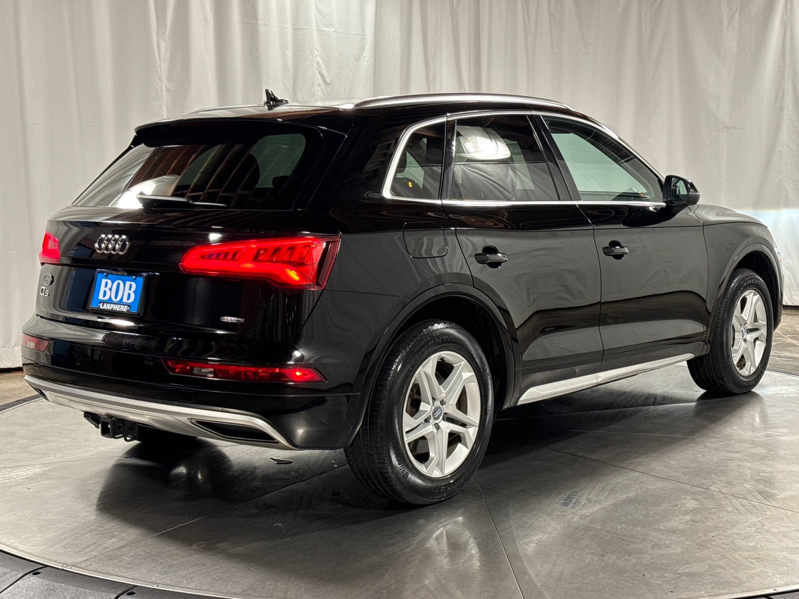 Used 2019 Audi Q5 2.0T Premium w/ Convenience Package AWD/4WD image 10