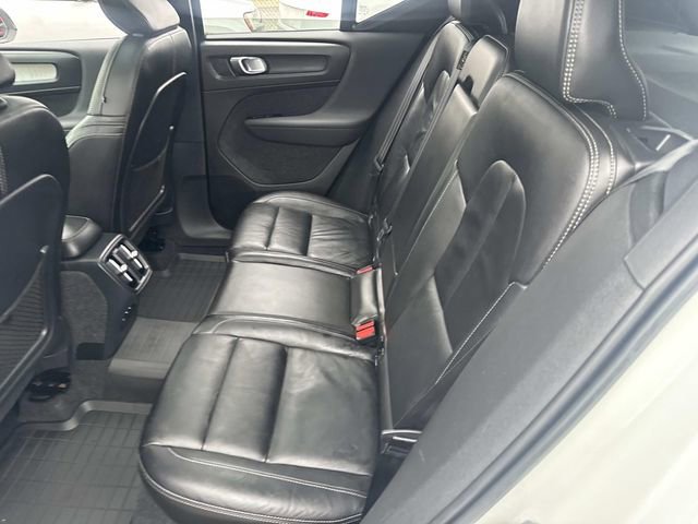 Used 2023 Volvo XC40 B5 Plus w/ Driver Assist Package image 18