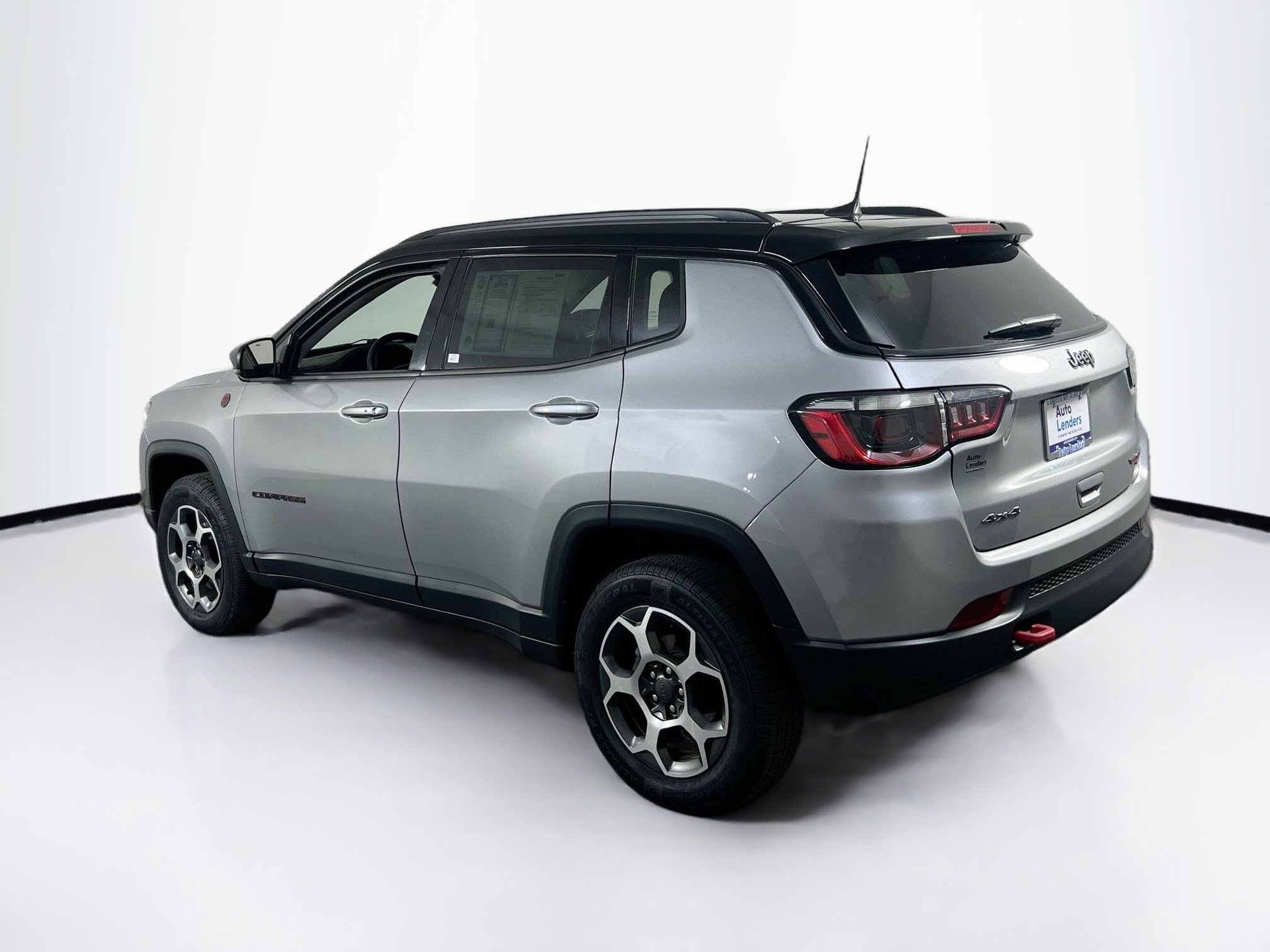Used 2022 Jeep Compass Trailhawk AWD/4WD image 7