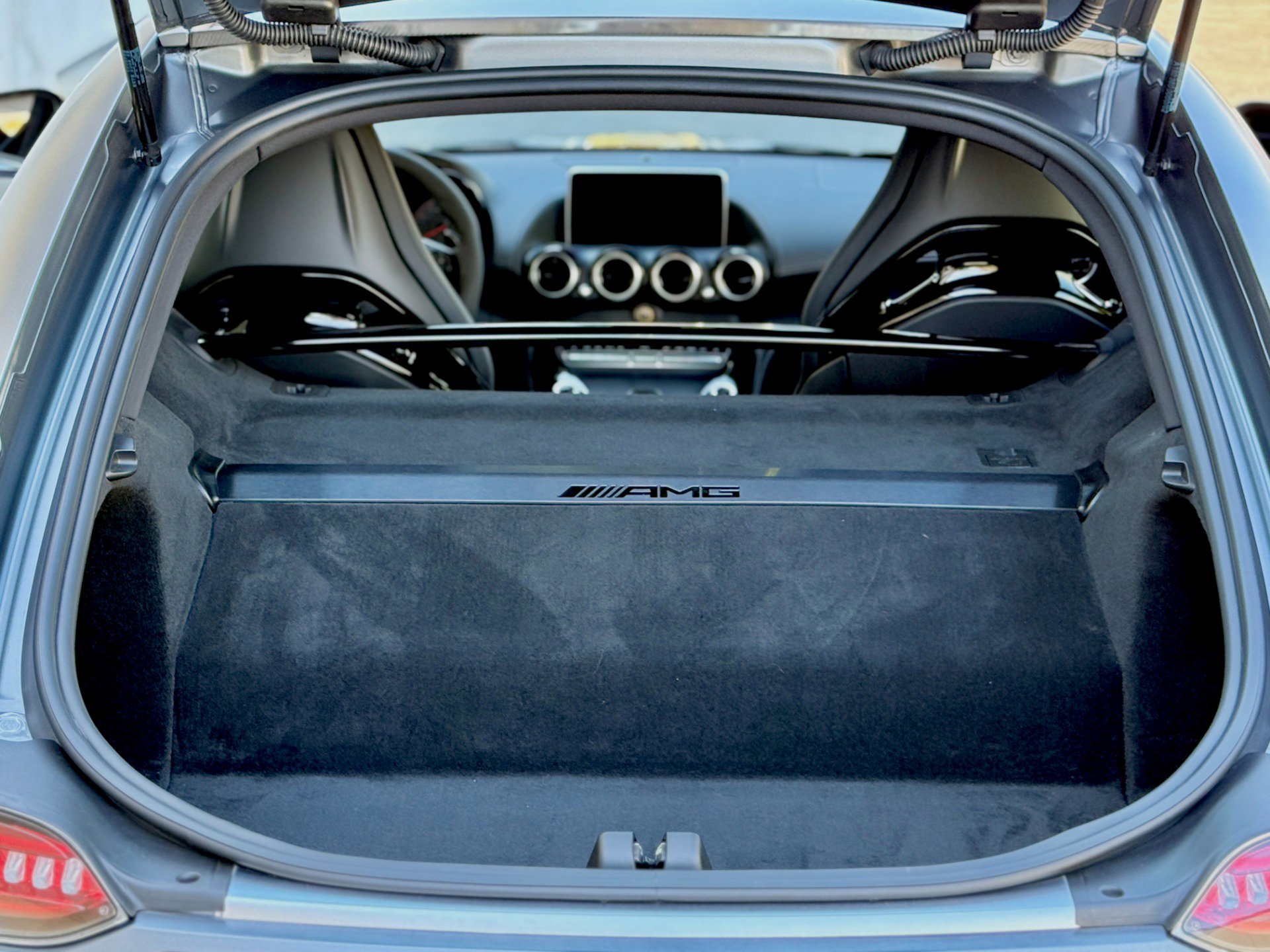 Used 2018 Mercedes-Benz AMG GT R image 69